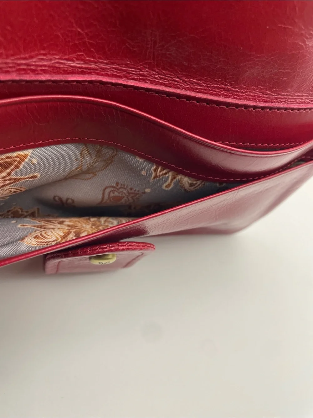 HOBO Torch Leather Wallet - Cardinal Red